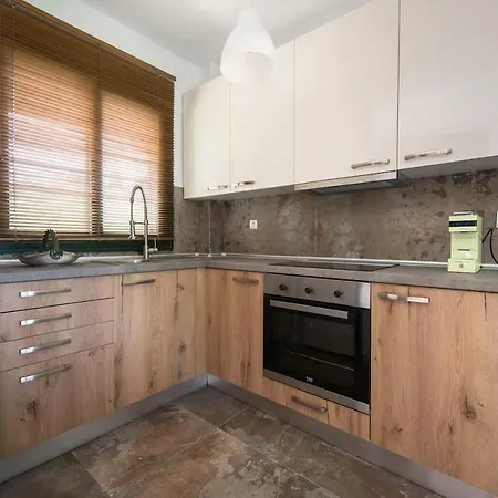 بيت للعطل Natasha Summer House